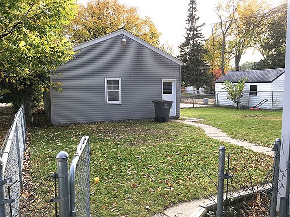 3rd image of 1311 5th Ave S