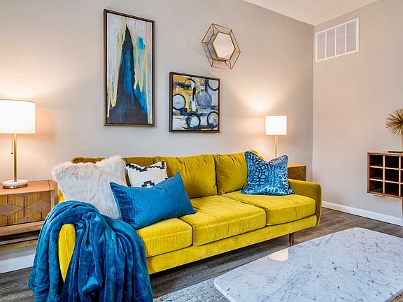4th image of 841 Gawain Cir #810