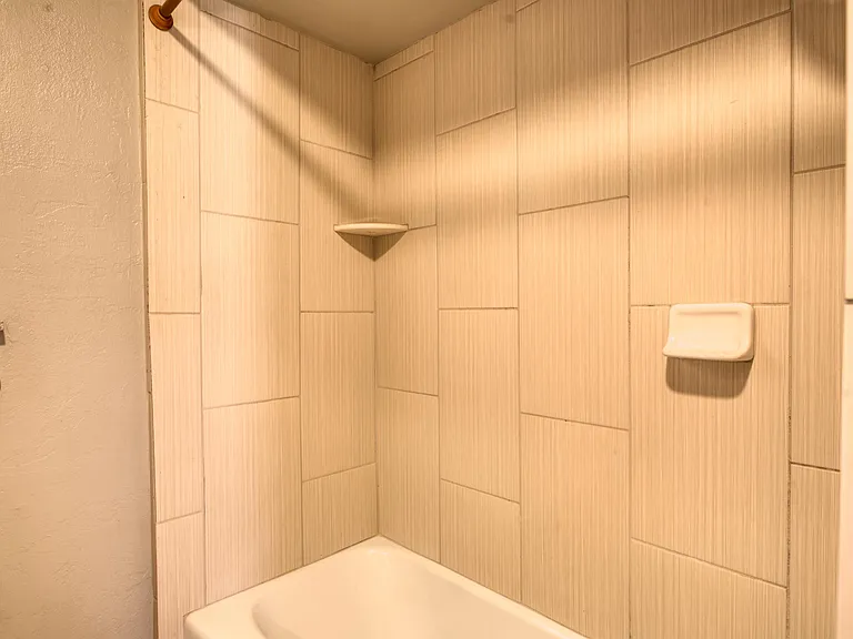 303 Kimberly Ln — Photo 14