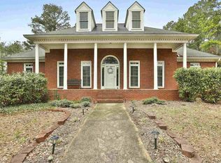 195 Lang Dr, Fayetteville, GA 30214