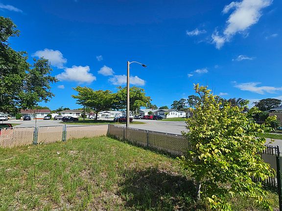4th image of 773 E Ilene Rd Road E