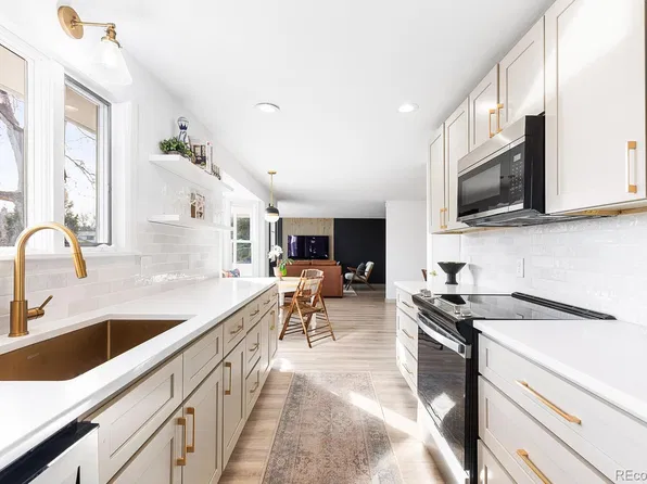 6246 W Coal Mine Place, Littleton, CO 80128