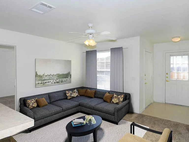Cathy's Pointe Apartments — Photo 13