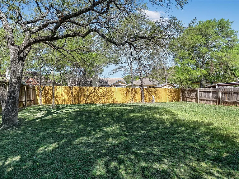 101 S Mockingbird Cir — Photo 18