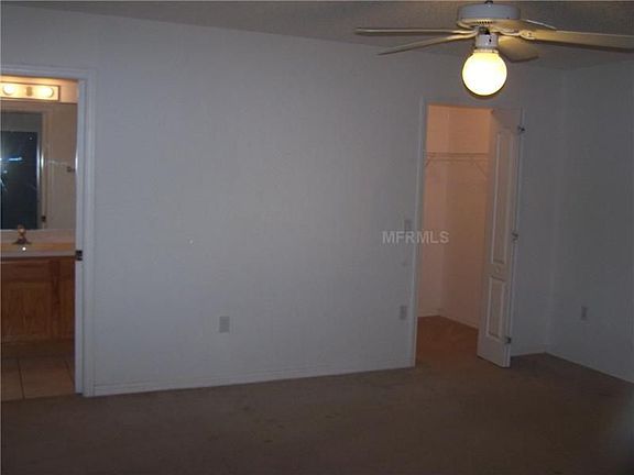 5th image of 832 Mentmore Cir