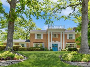 937 Timber Ln, Lake Forest, IL