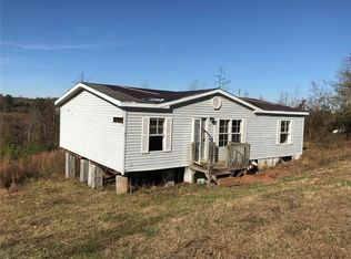 828 Green Acres Rd, Seneca, SC 29678