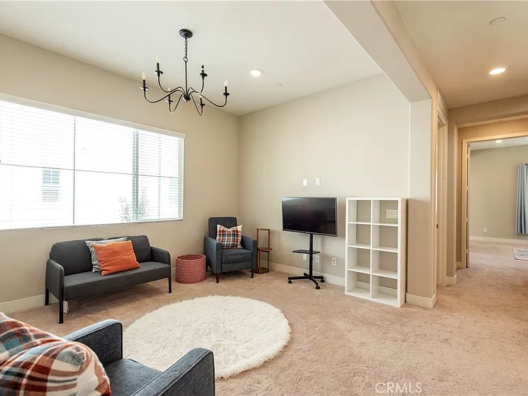 107 Pitch — Photo 9