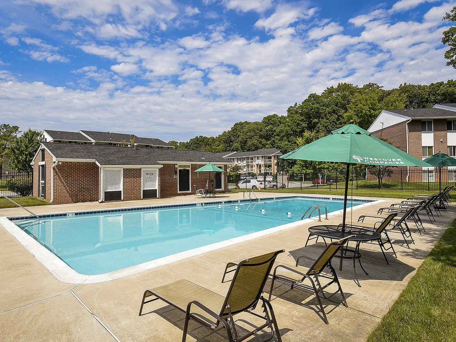 Chesapeake Village Apartments — Photo 3