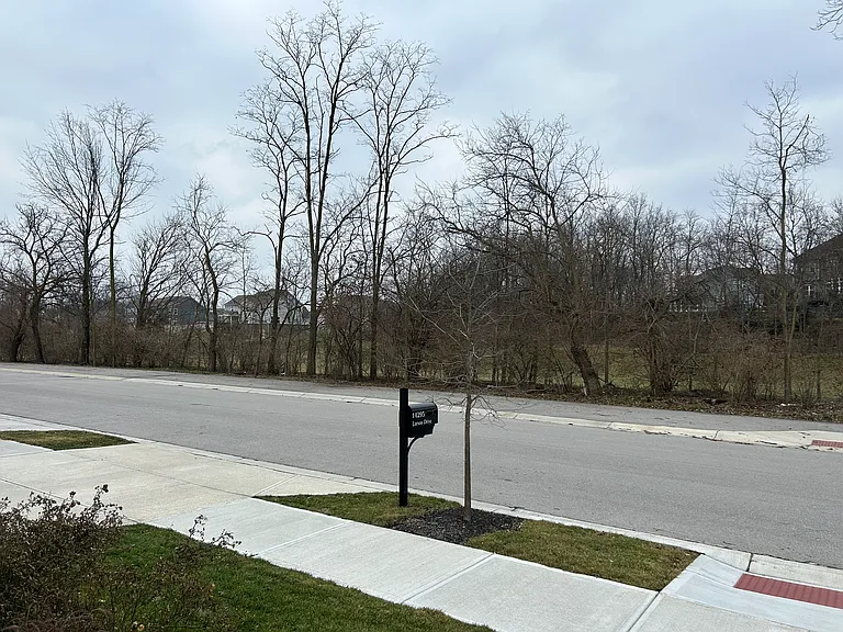 14295 Larson Dr — Photo 3