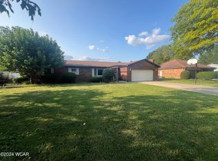 1008 Poppy Dr, Wapakoneta, OH 45895