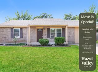 613 N Ramblin Oaks Dr, Moore, OK 73160