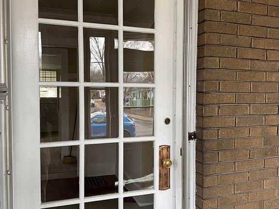 3rd image of 1620 N Wisconsin Ave