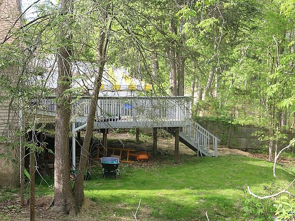 Large Backyard w/Wooded Area