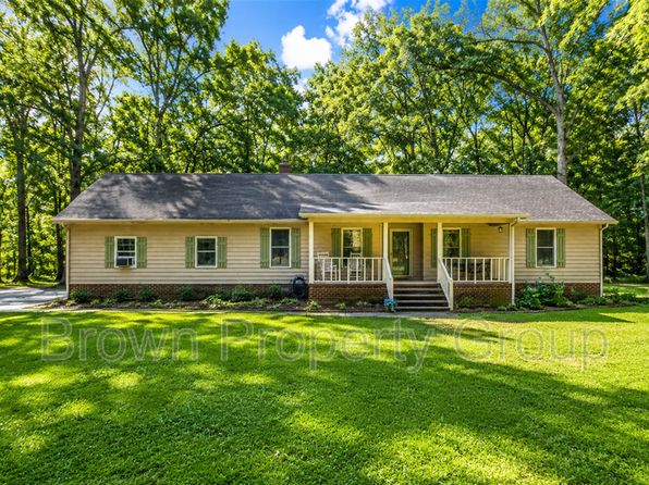 1316 Middle Rd