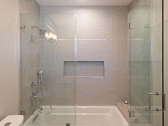 5th image of 4063 Sunnyslope Ave
