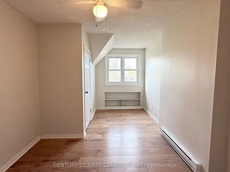 359 Princess Ave #3 — Photo 8