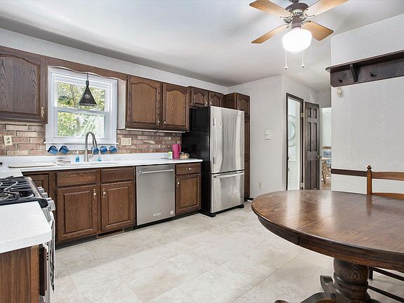 3rd image of 8300 E D Ave