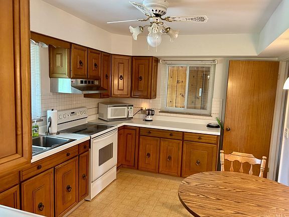 5th image of 2086 Millville Ave