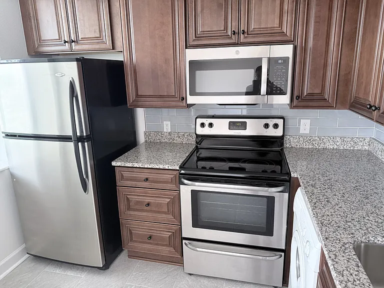5630 Pershing Ave #31 — Photo 7