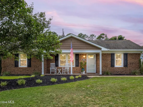 901 Spring Valley Road, Wilmington, NC 28405