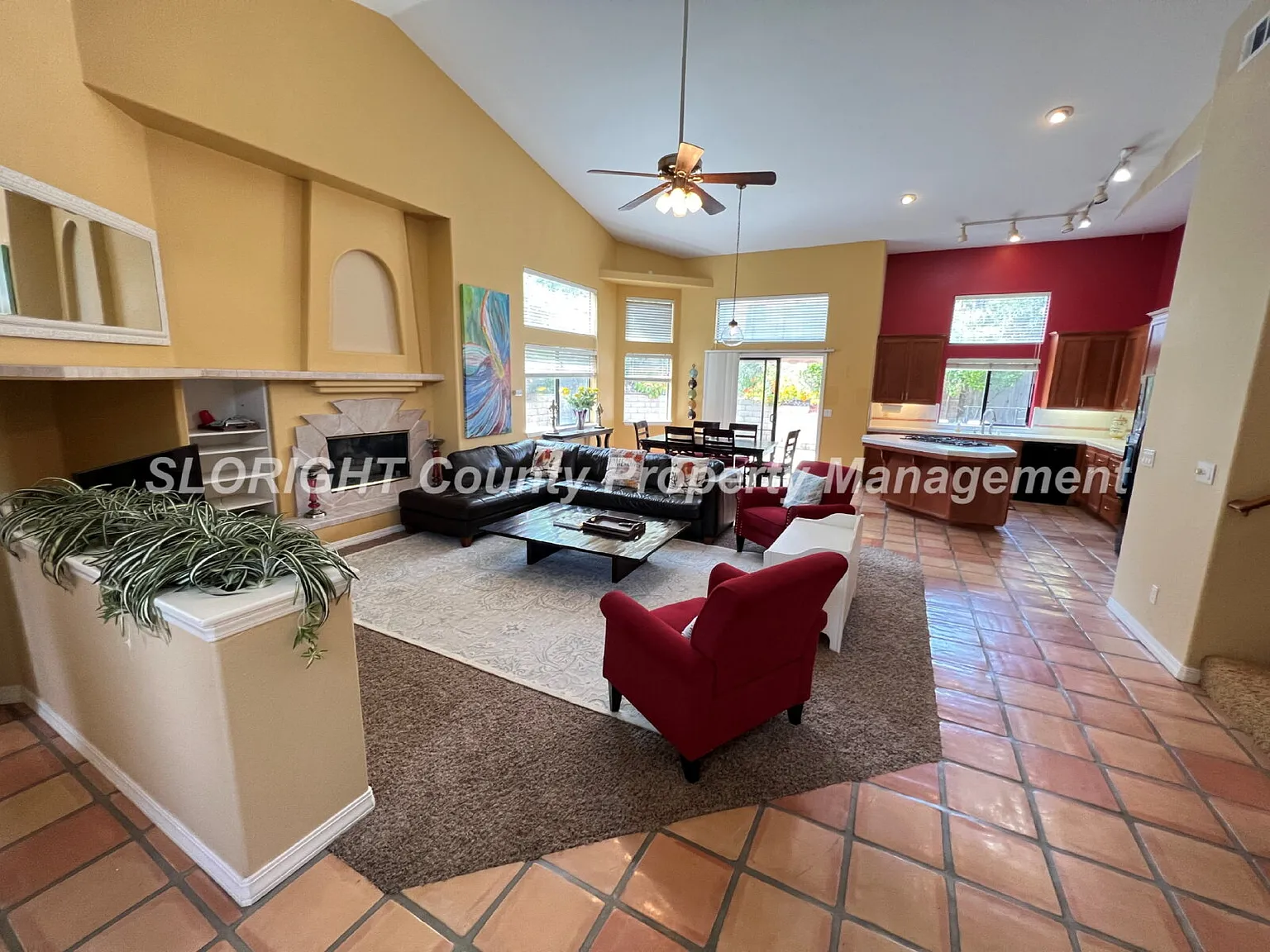 4 bed, 3.0 bath, 2208 sqft, $4,075 — Photo 3