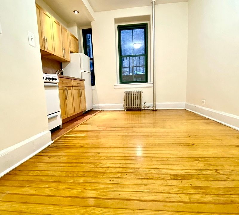 1st image of 504 E 79th St APT 1B