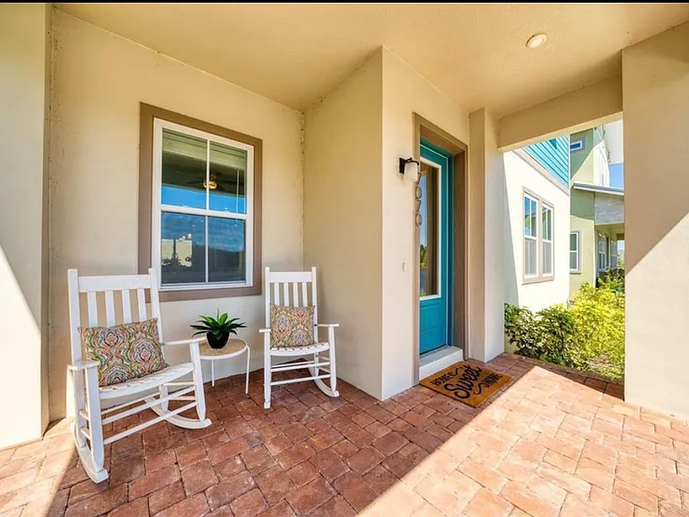 7070 Higgs Aly — Photo 28