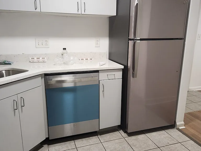 39 Northern Ave #8 — Photo 4