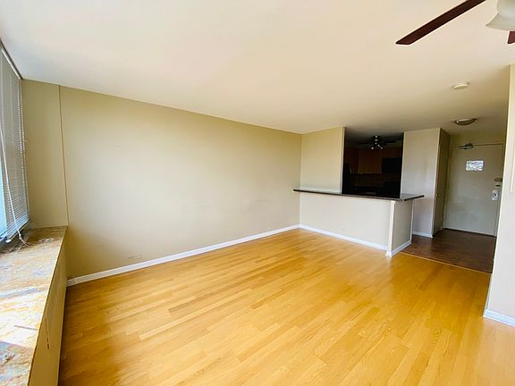 4th image of 4250 N Marine Dr APT 1014