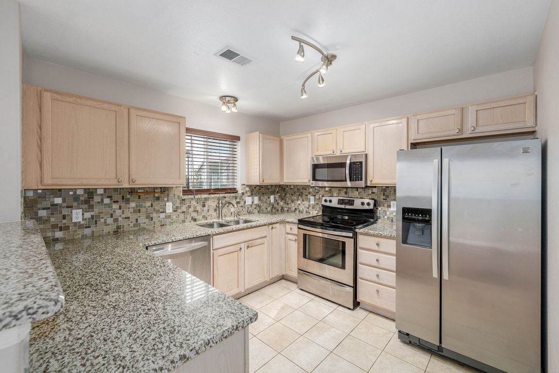 next background image