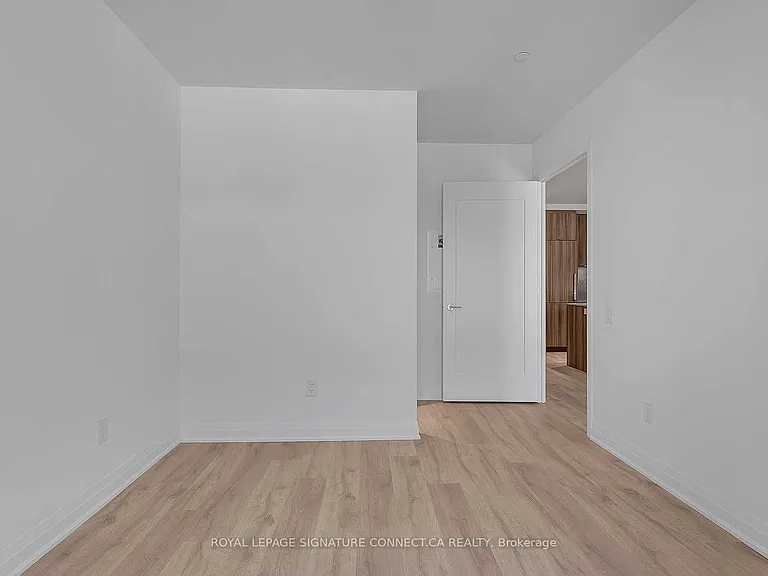 280 Howland Ave #303 — Photo 11