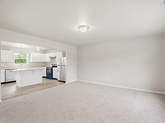 5th image of 603 Alecia Ave