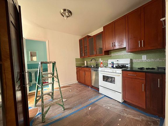 5th image of 1666 8th Ave APT 4