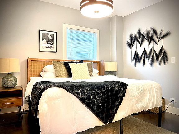 4th image of 1715 Payne St APT 1
