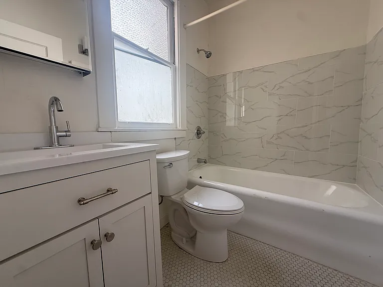 2245 Larkin St #6 — Photo 6