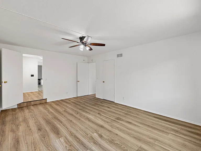 629 S Vicki Ln — Photo 23