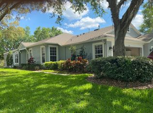 6040 Sandhill Ridge Dr, Lithia, FL 33547