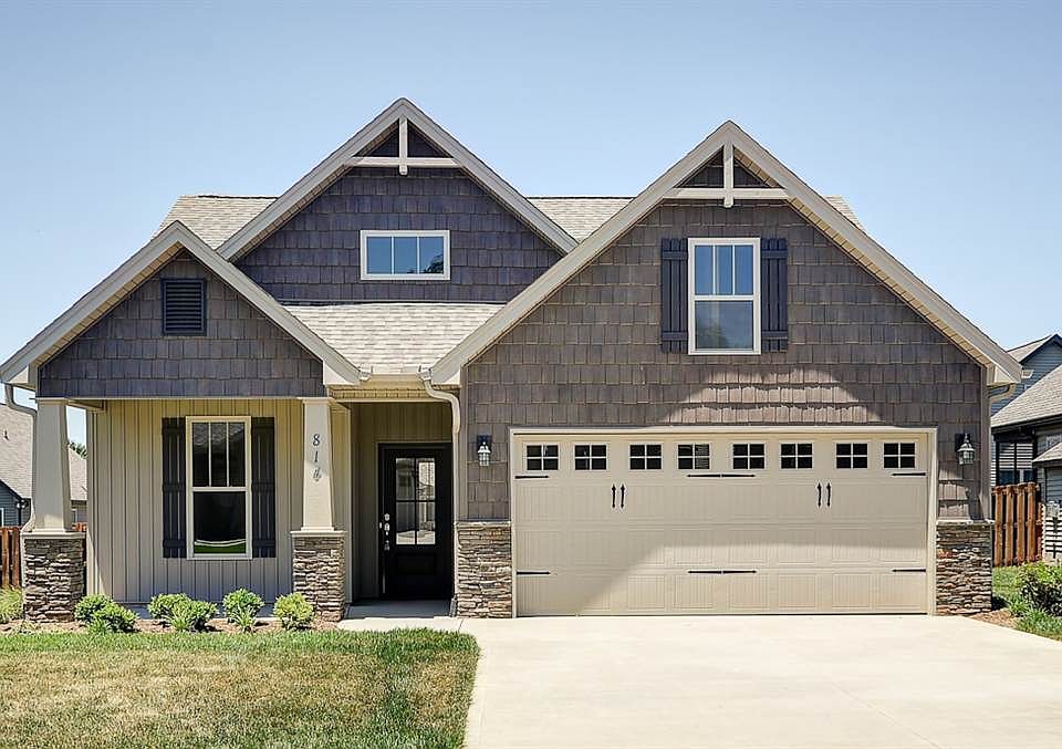 1st image of 814 Lynshire Ln