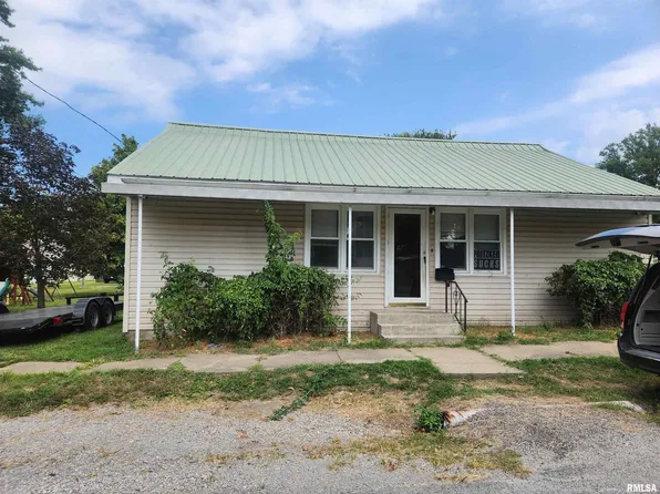 307 E Parker St, Pinckneyville, IL 62274