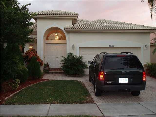 1st image of 17020 NW 19th Ct