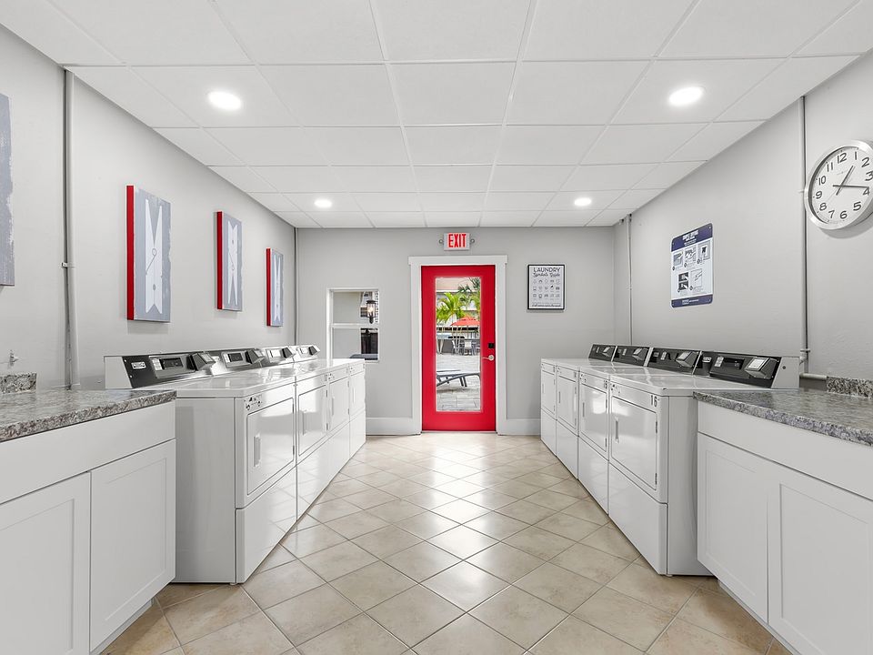 Laundry Center