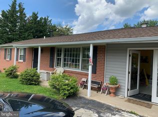 9 Horizon Ct, Rockville, MD 20855