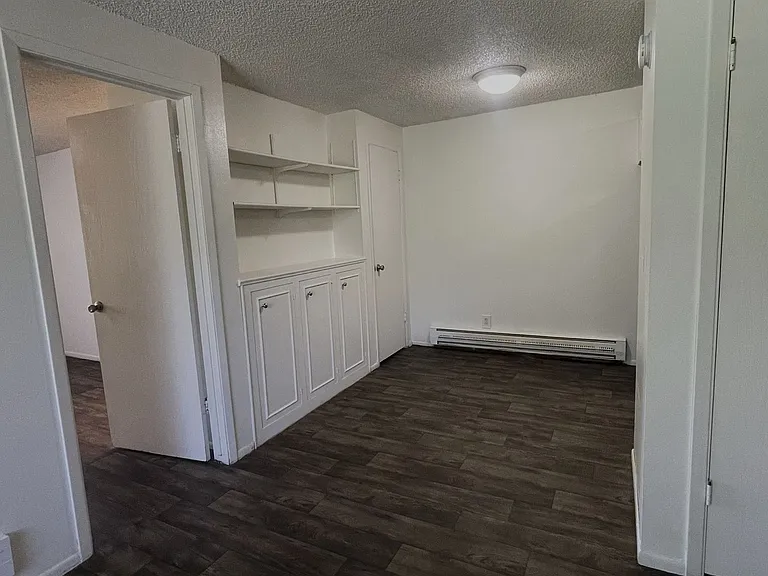 320 E 5th Ave — Photo 25
