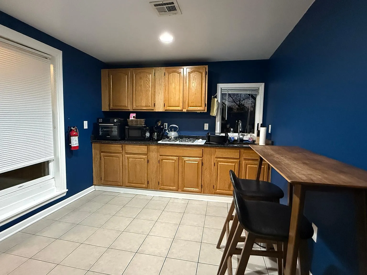 2 bed, 2722 sqft, $3,350 — Photo 3