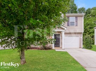 5212 Raspberry Knoll Dr, Charlotte, NC 28208
