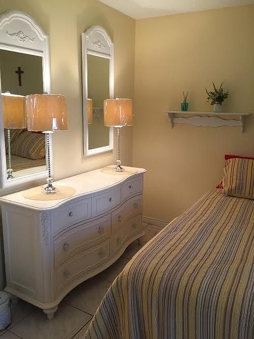 1st image of 297 Camden M #2970