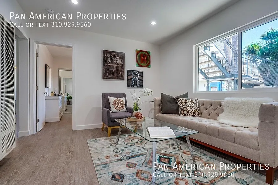 2 bed, 671 sqft, $1,995 — Photo 2