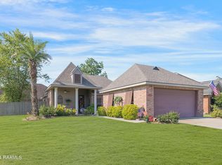 117 Legend Creek Dr, Youngsville, LA 70592