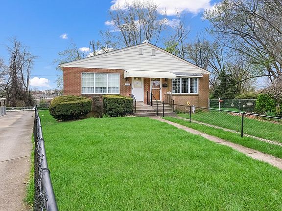 2nd image of 7837 Lawndale Ave